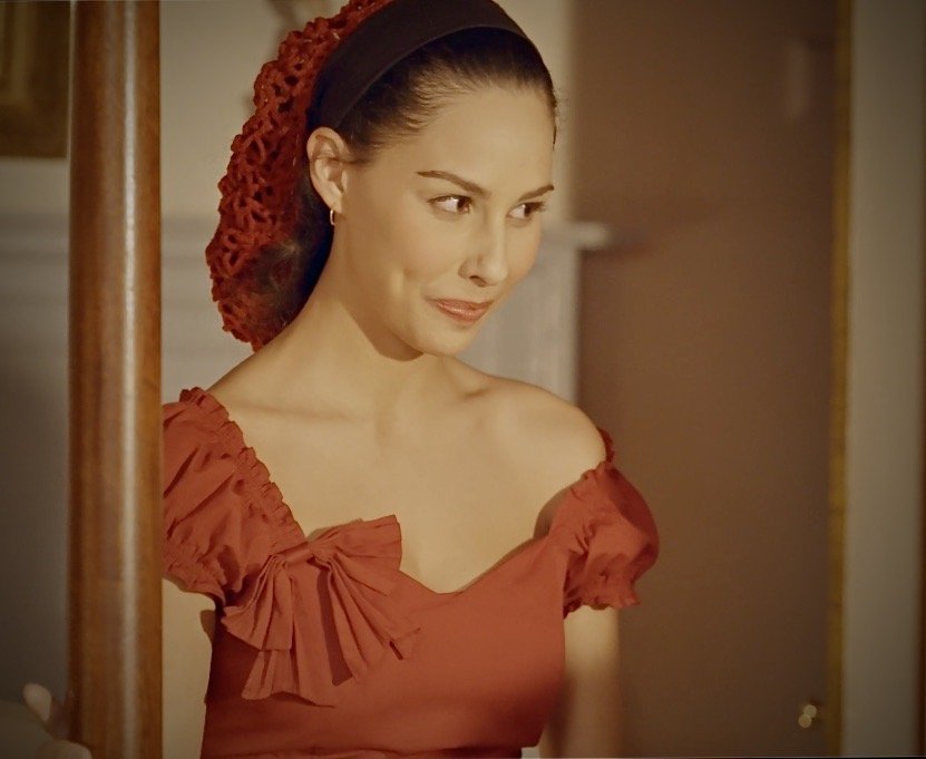 Tommi Aleman as Mona de Miralles