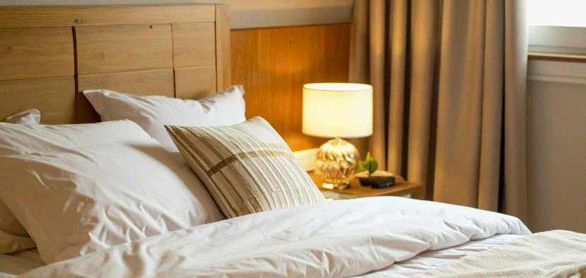 Altitude sickness survival kit for guest room including electrolytes and canned oxygen