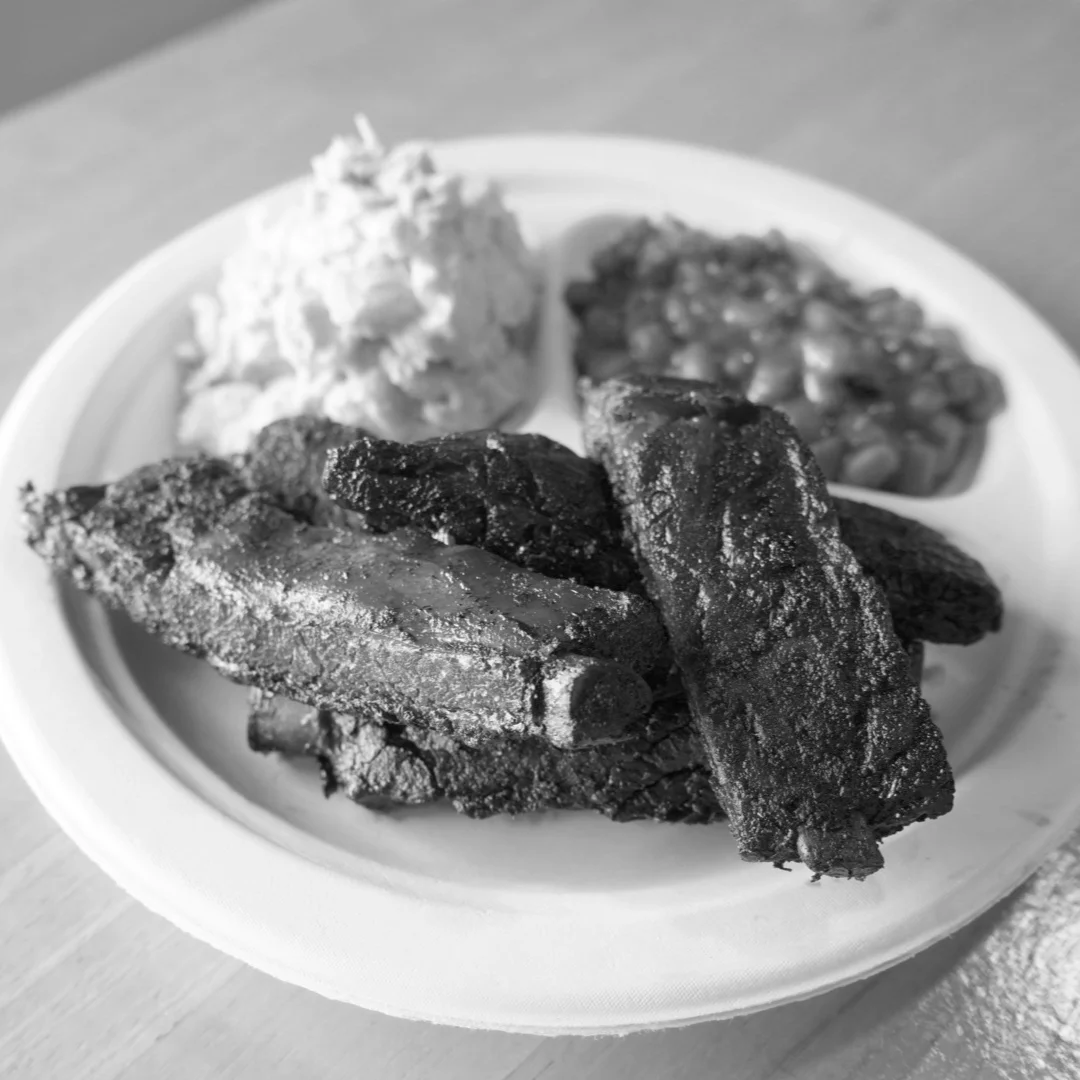 DINE-IN MEALS Check out the menu , we have a selection of soups, salads, sandwiches and wraps and don’t miss our weekend BBQ!