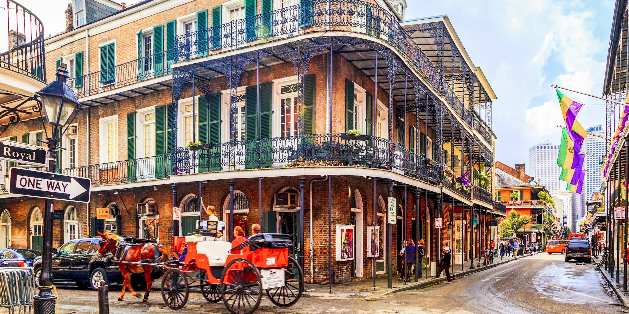 Bourbon-Street-New-Orleans.webp