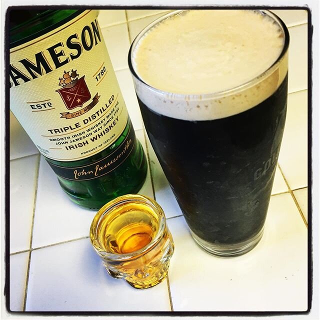 I&rsquo;m tired of chewing... liquid dinner tonight #guinness #jameson #beer #whiskey #happyhour #stayhome #staysafe #staylit