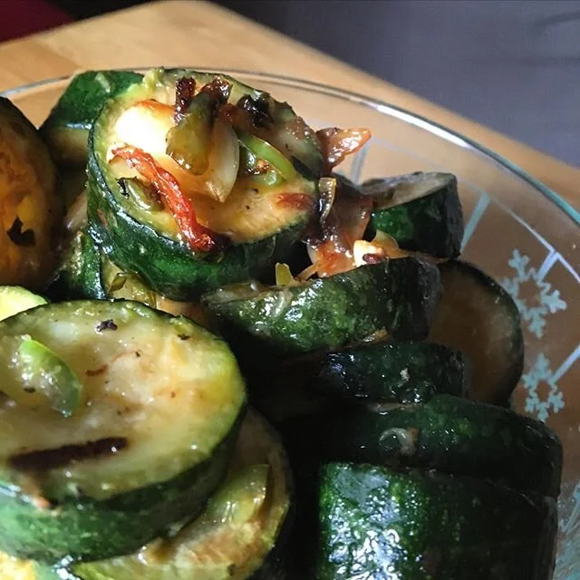 Zucchini braised with Serrano peppers and caramelized garlic #foodporn #eatyourveggies #stayhealthy #staysafe #stayhome #flattenthecurve