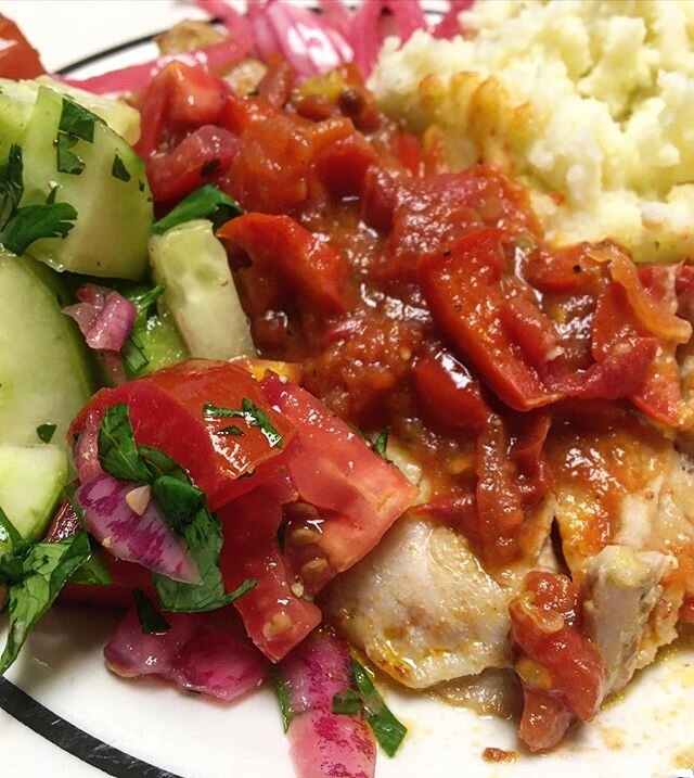 Red snapper covered with braised red bell peppers and tomatoes, a side of cucumber and Roma tomato salad with pickled red onions and mashed potatoes 😋 #foodporn #stayhome #stayhealthy #homecooking #supportsmallbusiness