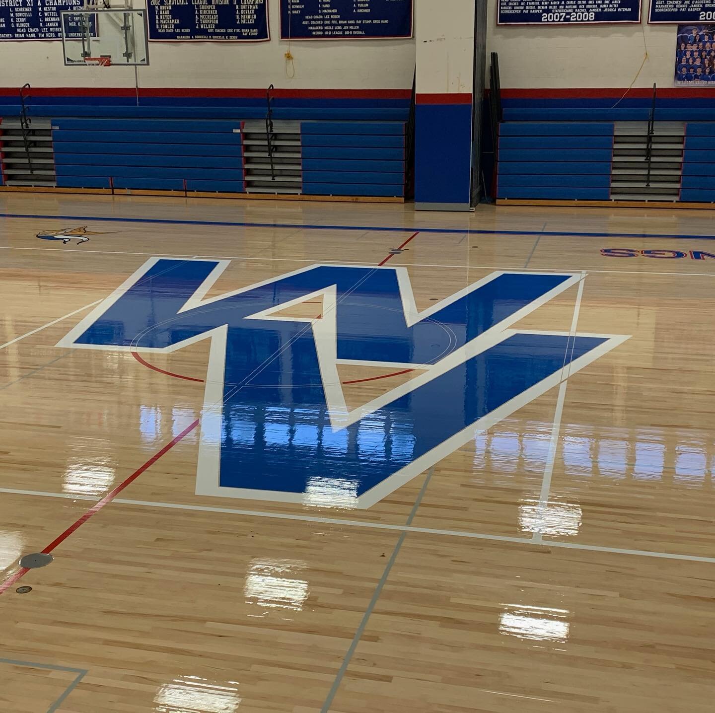 Williams Valley 
Sanded, painted and coated 
#gymfloor #gymnasium #basketballcourt #williamsvalleyhighschool #poloplaz #sherwinwilliams