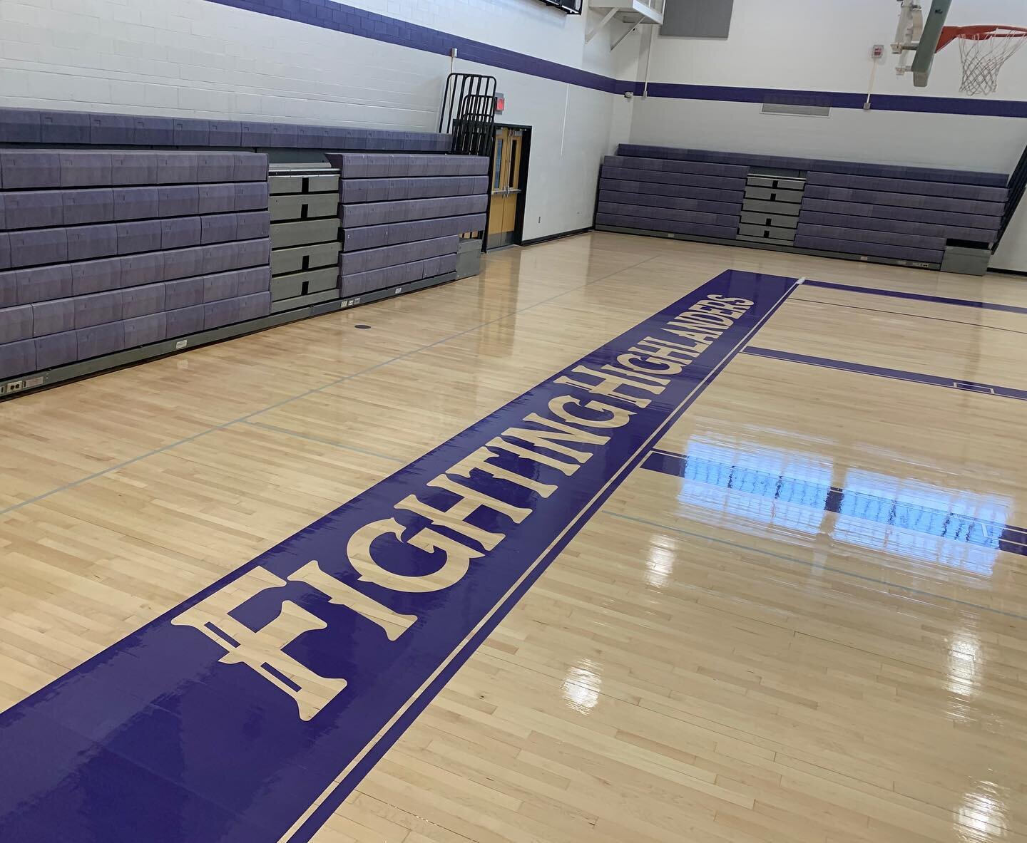 Baldwin-Whitehall Sanding 
#baldwinwhitehall #fightinghighlanders #gymfloor #gymnasium #basketballcourt #poloplaz #sherwinwilliams