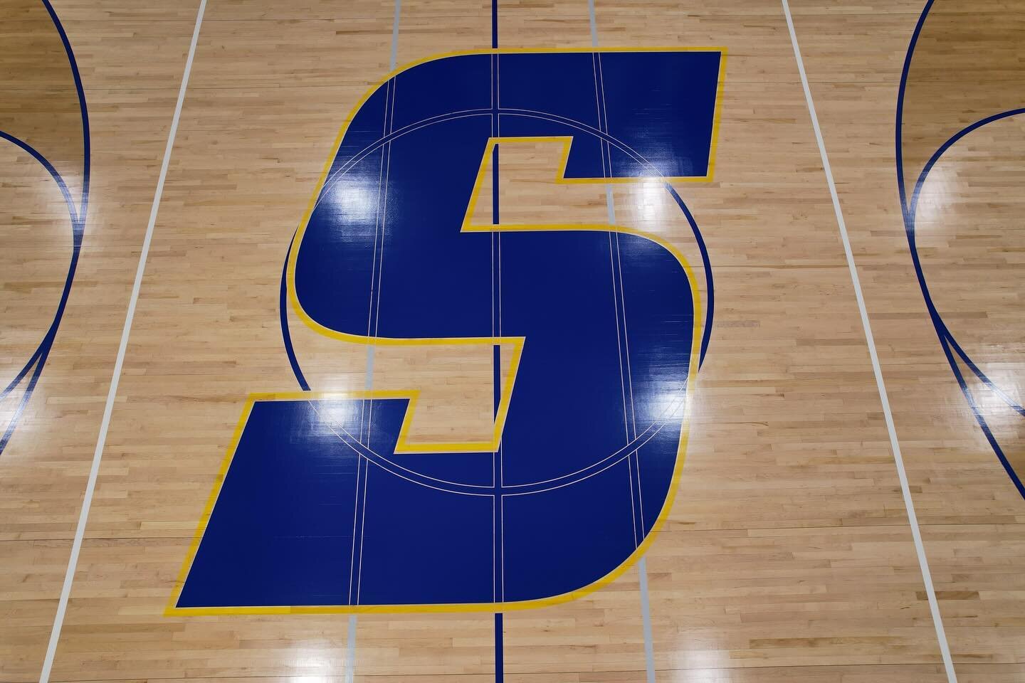 Bringing new life to the court where champions are made! 🏀✨ Salisbury Elk Lick High School&rsquo;s gymnasium is now shining bright, decked in our proud blue and yellow. Here&rsquo;s to many more victories and memories on this gleaming floor! Go Elks