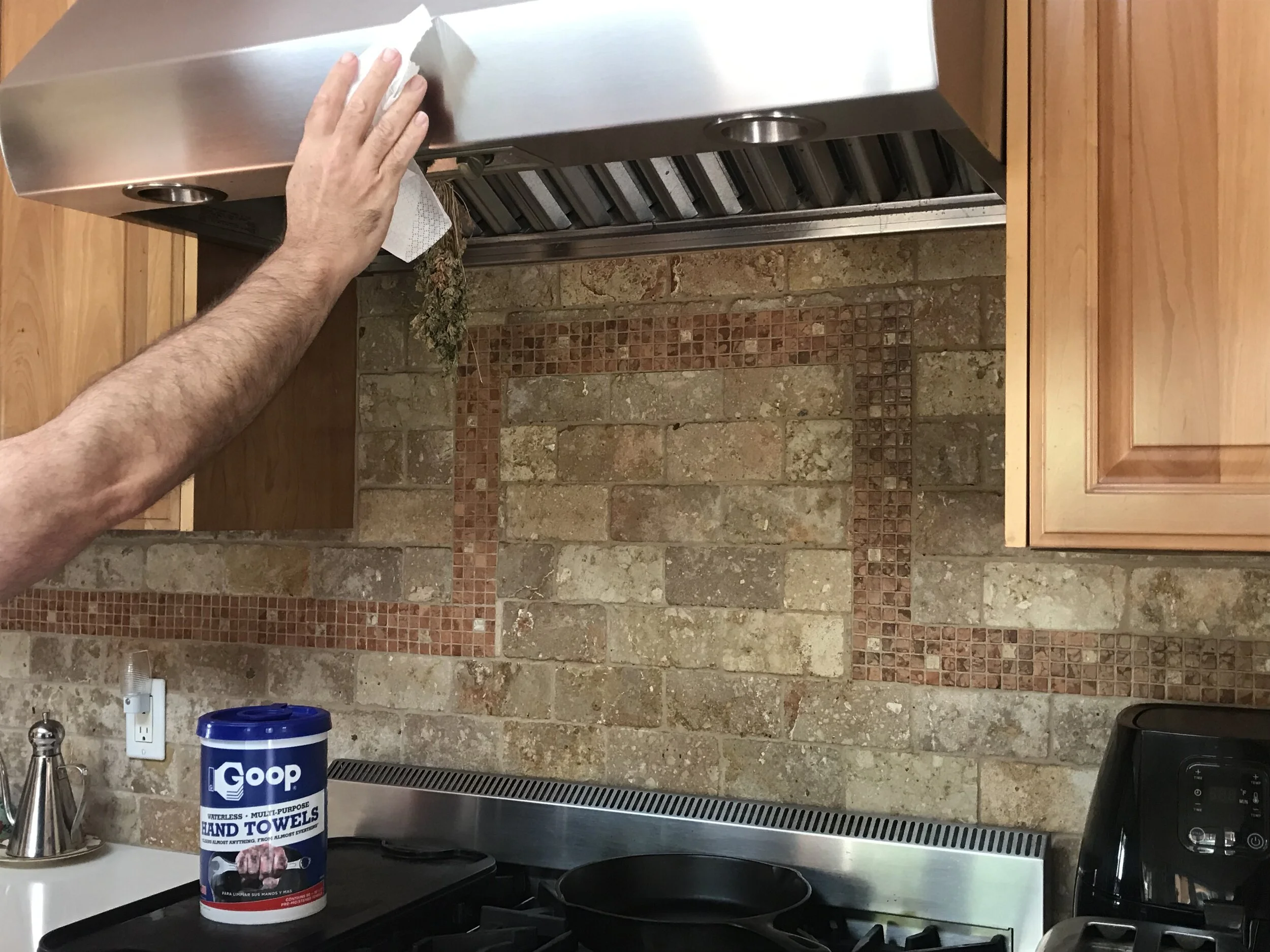 Spring Cleaning Tips to eliminate the need for elbow grease — Goop Hand