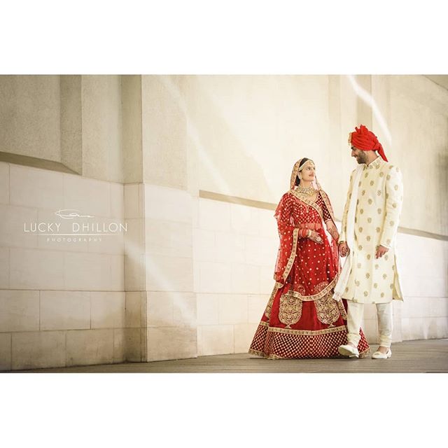 Meera &amp; Vickram's beautiful Hindu wedding ceremony at the iconic Grosvenor House, London.

From the gorgeous floral displays and the intricately decorated mandap to Meera's elegant Sabyasachi bridal lengha, this wedding was definitely one to reme