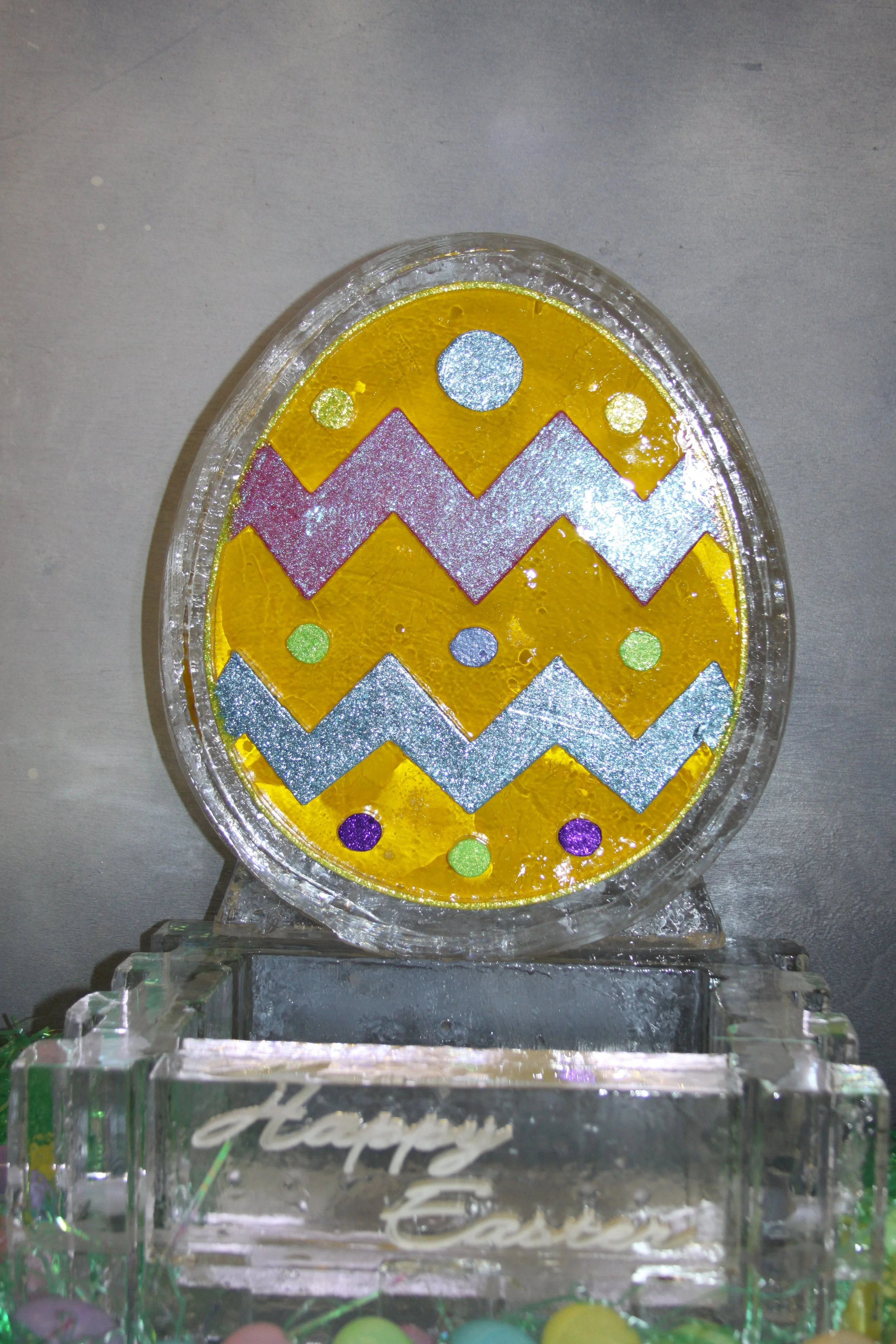 A Serving Platter with colored Egg.JPG