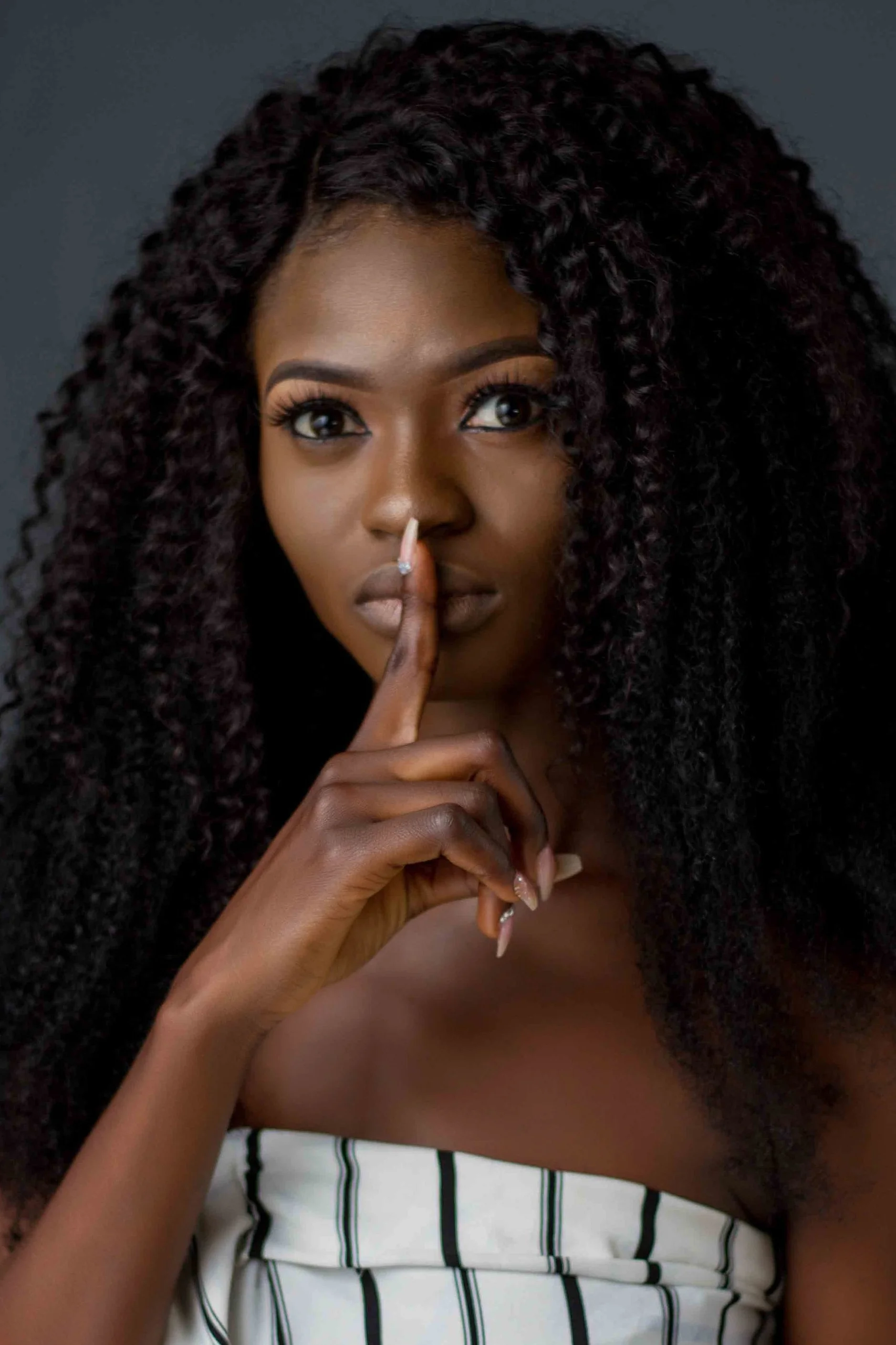 beautiful-woman-facial-expression-gesture-1759406.jpg