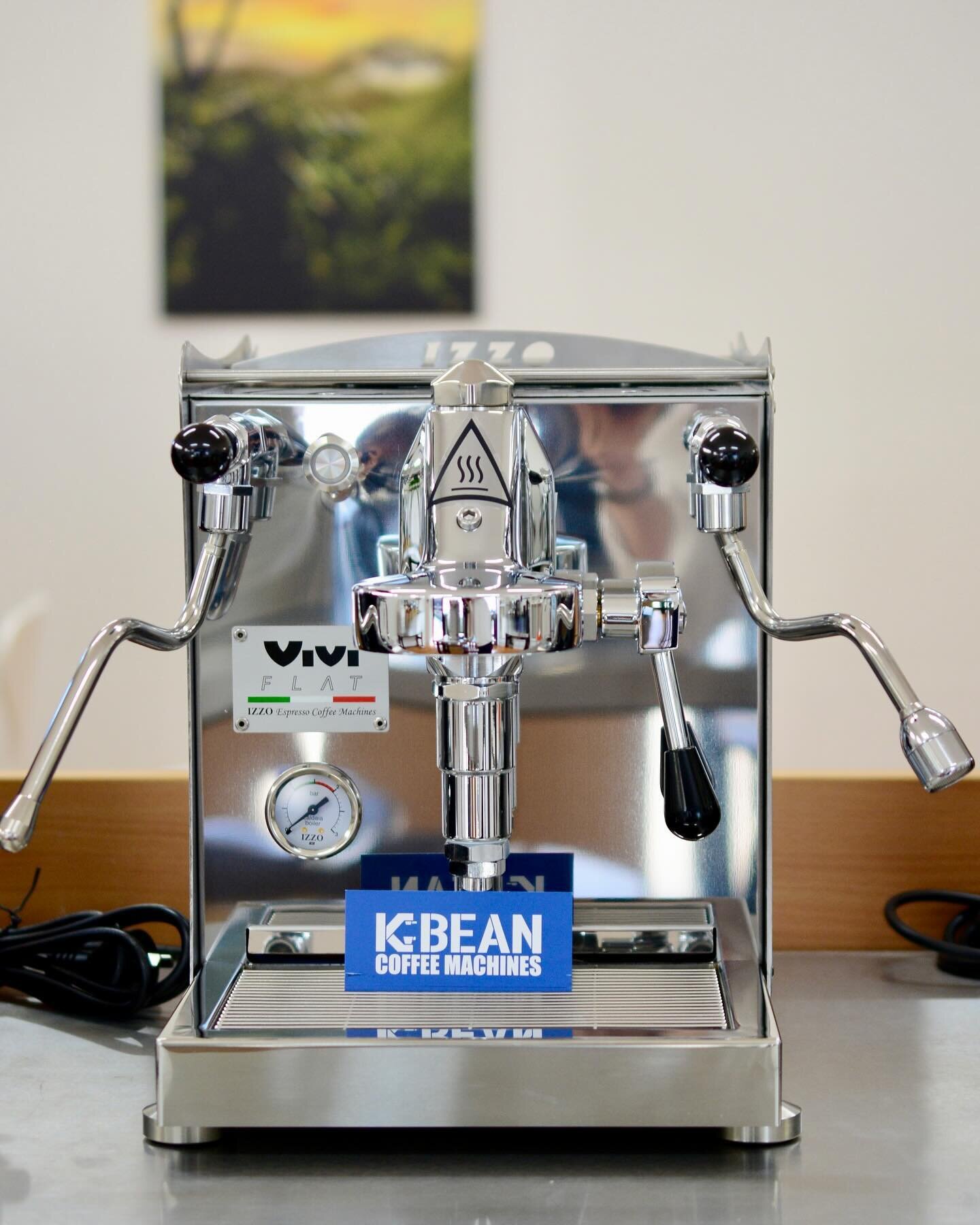 The Izzo Vivi Flat is a brilliant hand built Italian coffee machine made fully out of high grade stainless steel tested for quality, finish and functionality there is no compromise when you buy the Vivi Flat

#coffee #coffeemachine #izzovivi #izzo #i