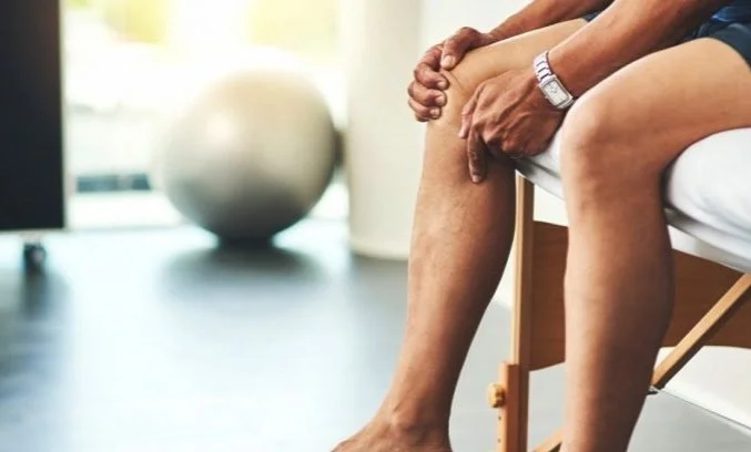 knee-pain-leg-patient-1296x728-header-780x470.jpg