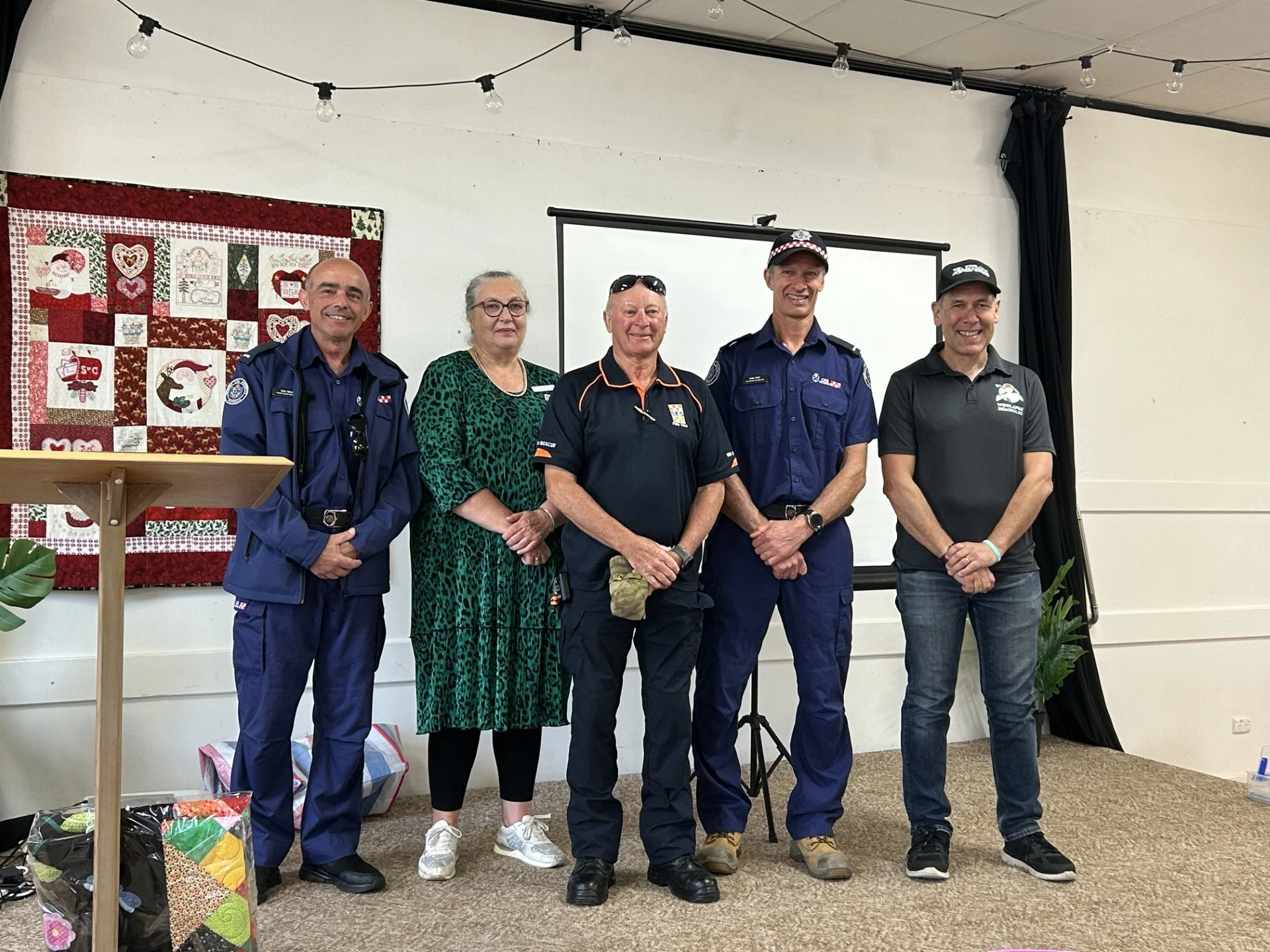 Phillip Island Patchworkers Quilt In.jpg