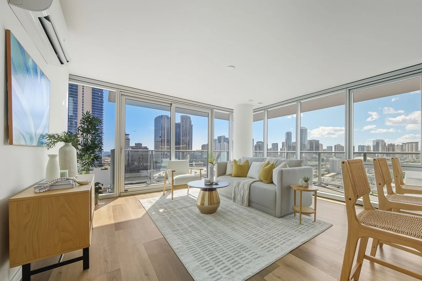 A space that feels calm, intentional, and effortless. Designed to draw buyers in, let them linger, and feel right at home.

#yourhomemyoasis