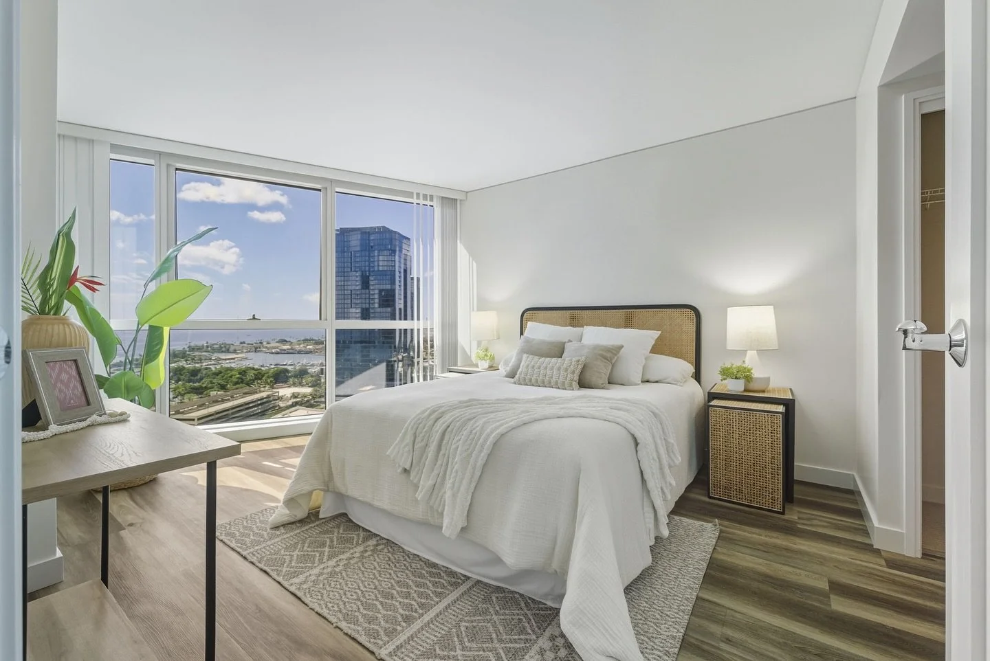 Our designs reflect what today&rsquo;s buyers respond to.

With a pulse on Hawai&lsquo;i&rsquo;s market, we craft neutral, calming spaces that feel intentional and ready to live in.

Every choice is guided by insight and styled to sell.

#yourhomemyo