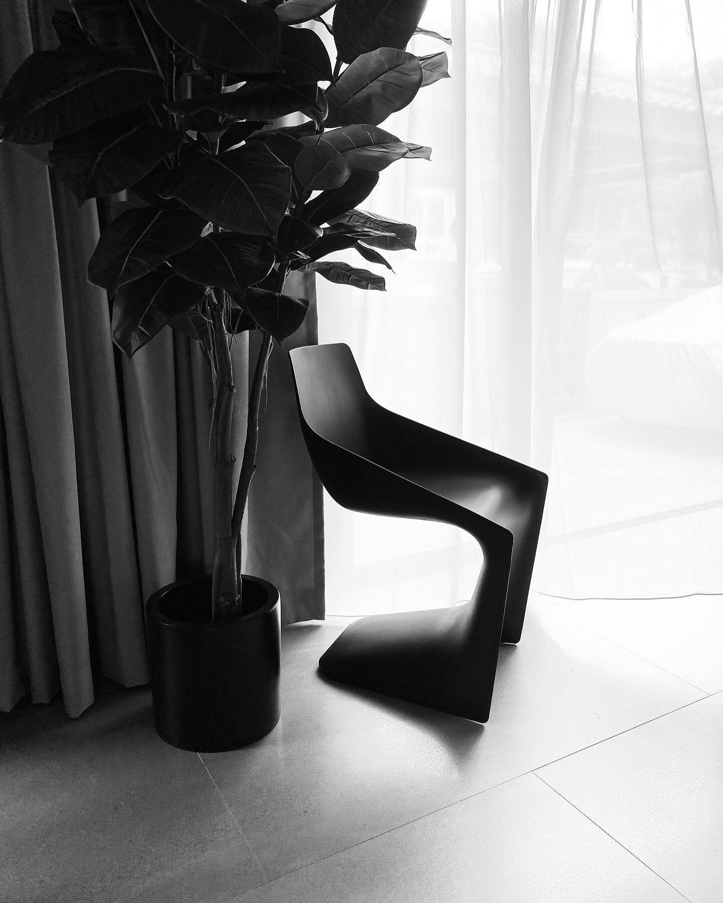 #ChairSeries: Pulp Chair by Kristalia. An iconic tradition of cantilever chairs which first appeared in the 1920s, it is based on a revolutionary idea that some time in the future we will literally be able to sit on air. This is an interpretation by 