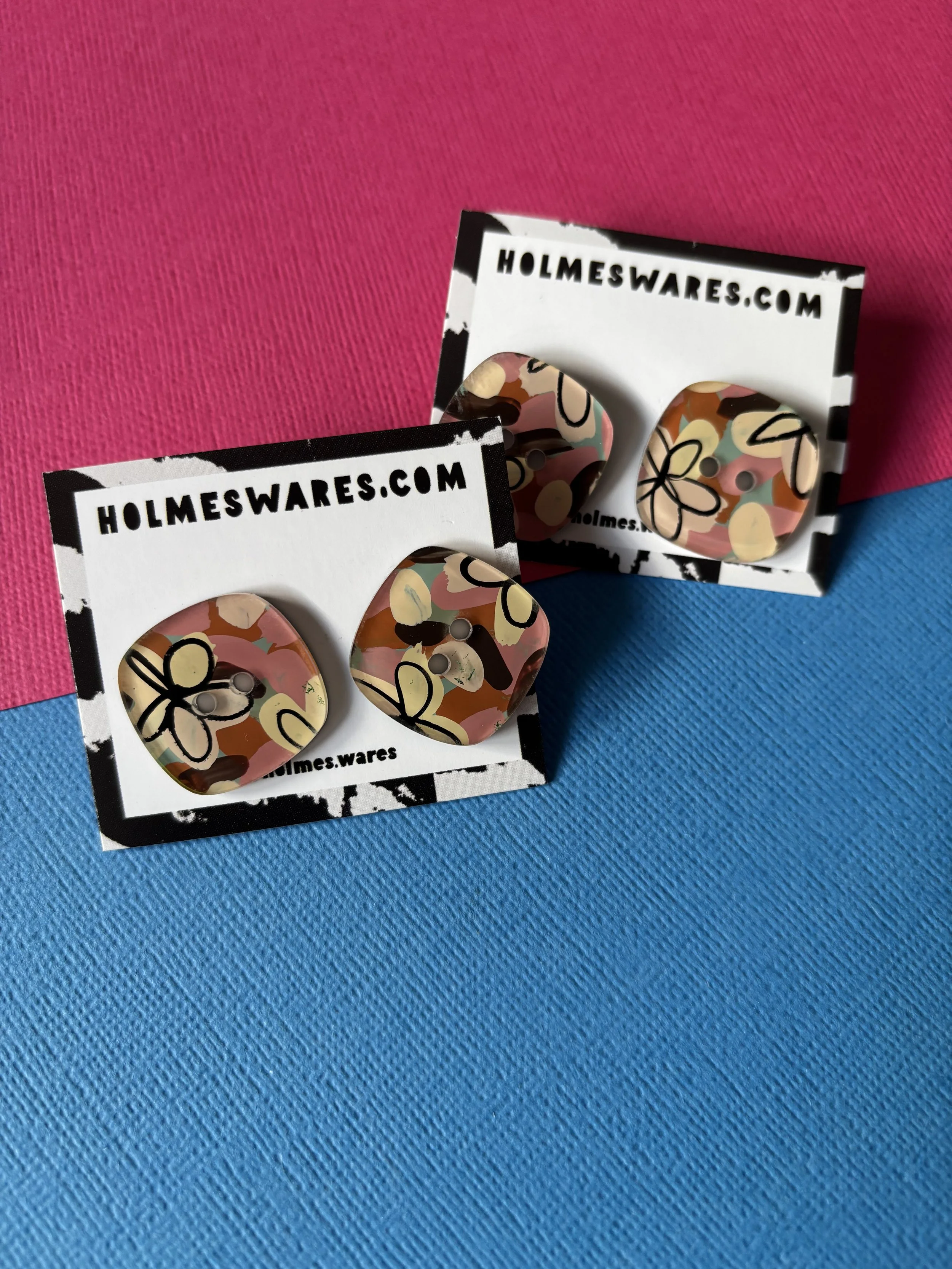 Hand painted earrings - button studs brown 02