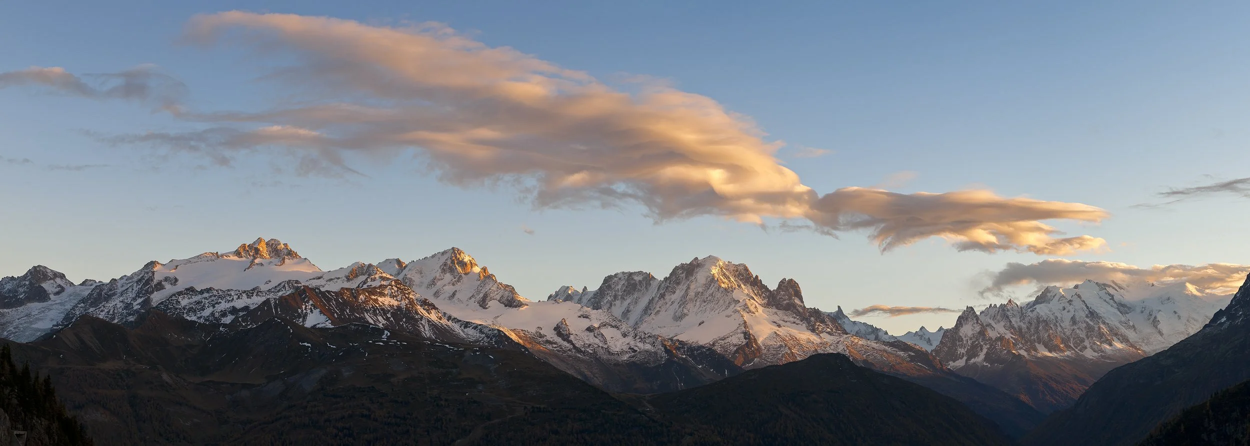 mt_blanc_massif_autumn_sunset.jpg