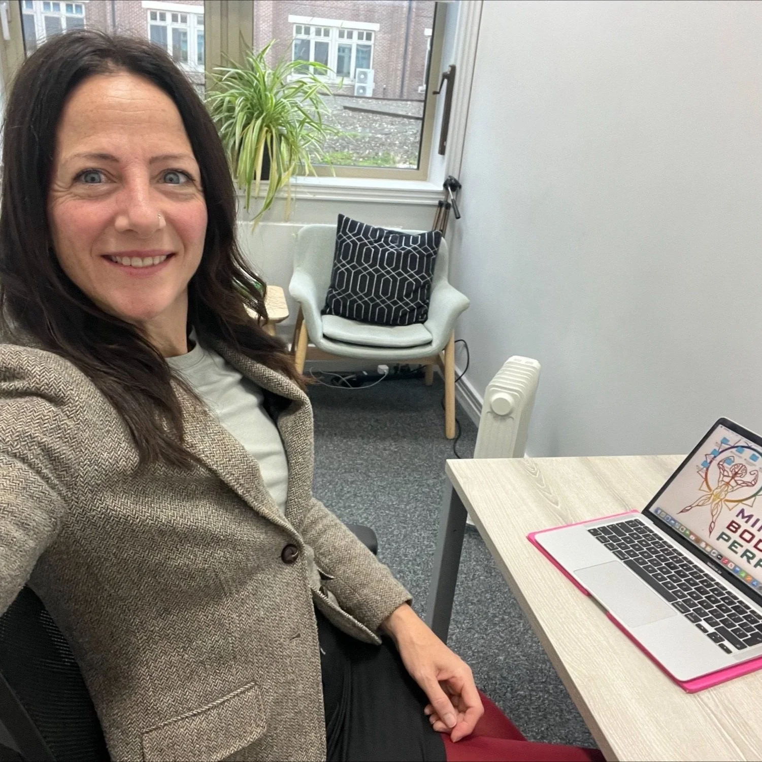 Introducing Dr Julia Frearson, the Yoga Instructor &amp; Clinical Psychologist Behind the Blackfriars Yoga Mini Retreats