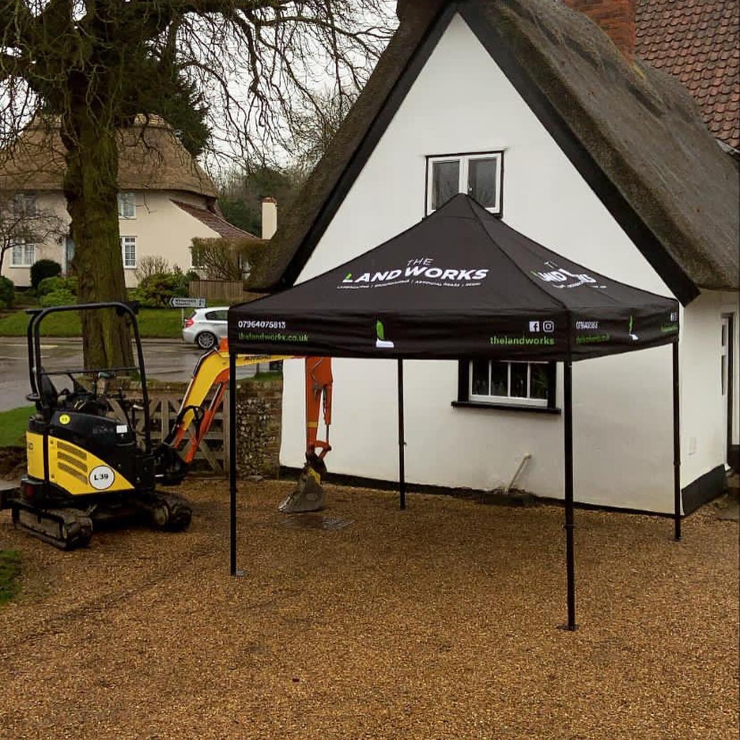 Our new piece of kit has arrived on site - keeping us dry through them rainy days, and cool on them hot days! 🛠 #thelandworks #cambridge #landscapers #groundworks #artificialgrass #resin #gazebo