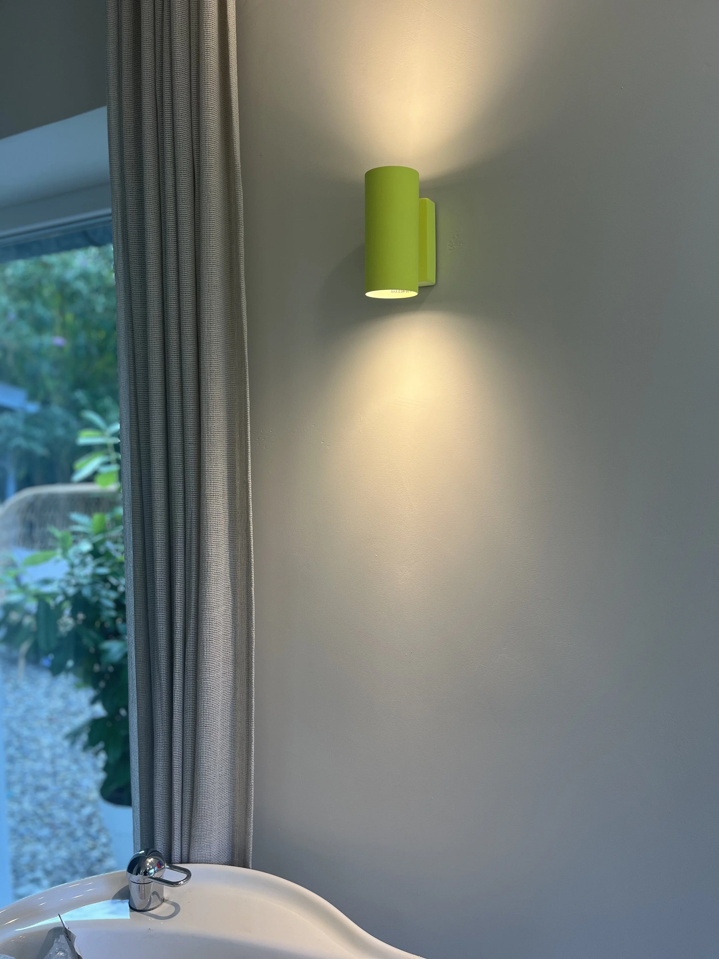 BAHNHOFSTrASSE Lampe.jpeg