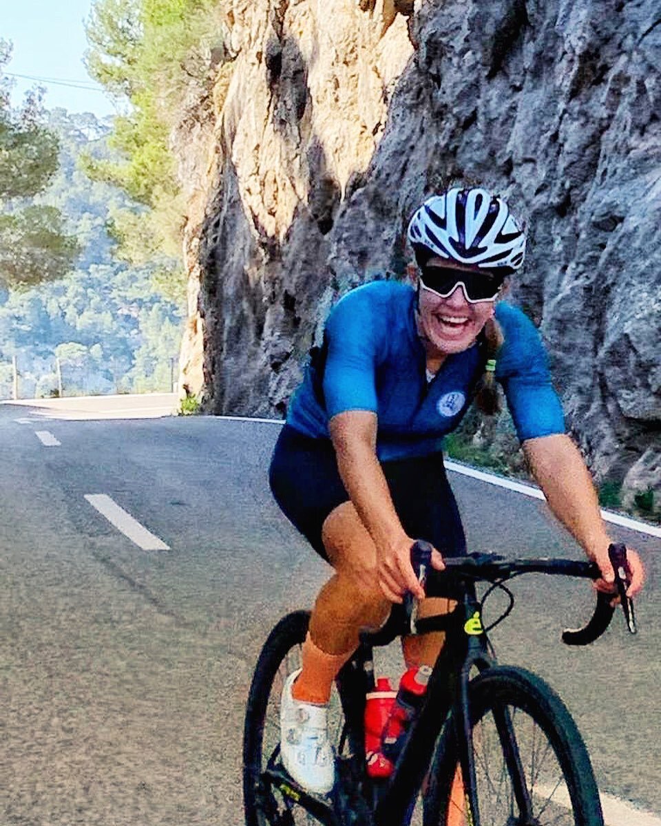 Sunday morning smiles. Few places I&rsquo;d rather be. #myhappyplace #womenscycling #roadslikethese #dowhatyoulove #mallorcacycling