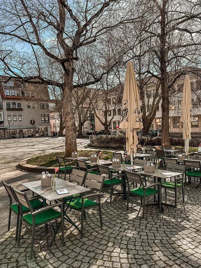 Mattis_Maultaschen-Restaurant_Esslingen_Terasse_Hafenmarkt.jpg