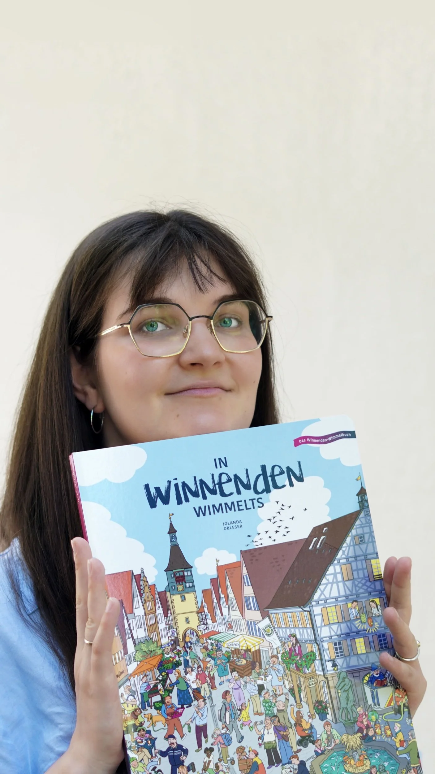 jolanda-obleser-mit-wimmelbuch-winnenden.jpg.jpeg
