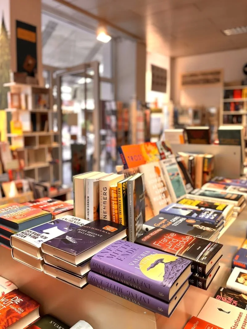 moerike-buch-laden-ludwigsburg-innen.jpg