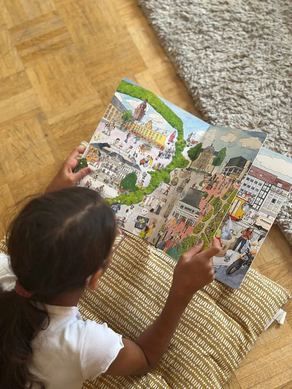 Wuerzburg_Blick-ins-Buch.jpg