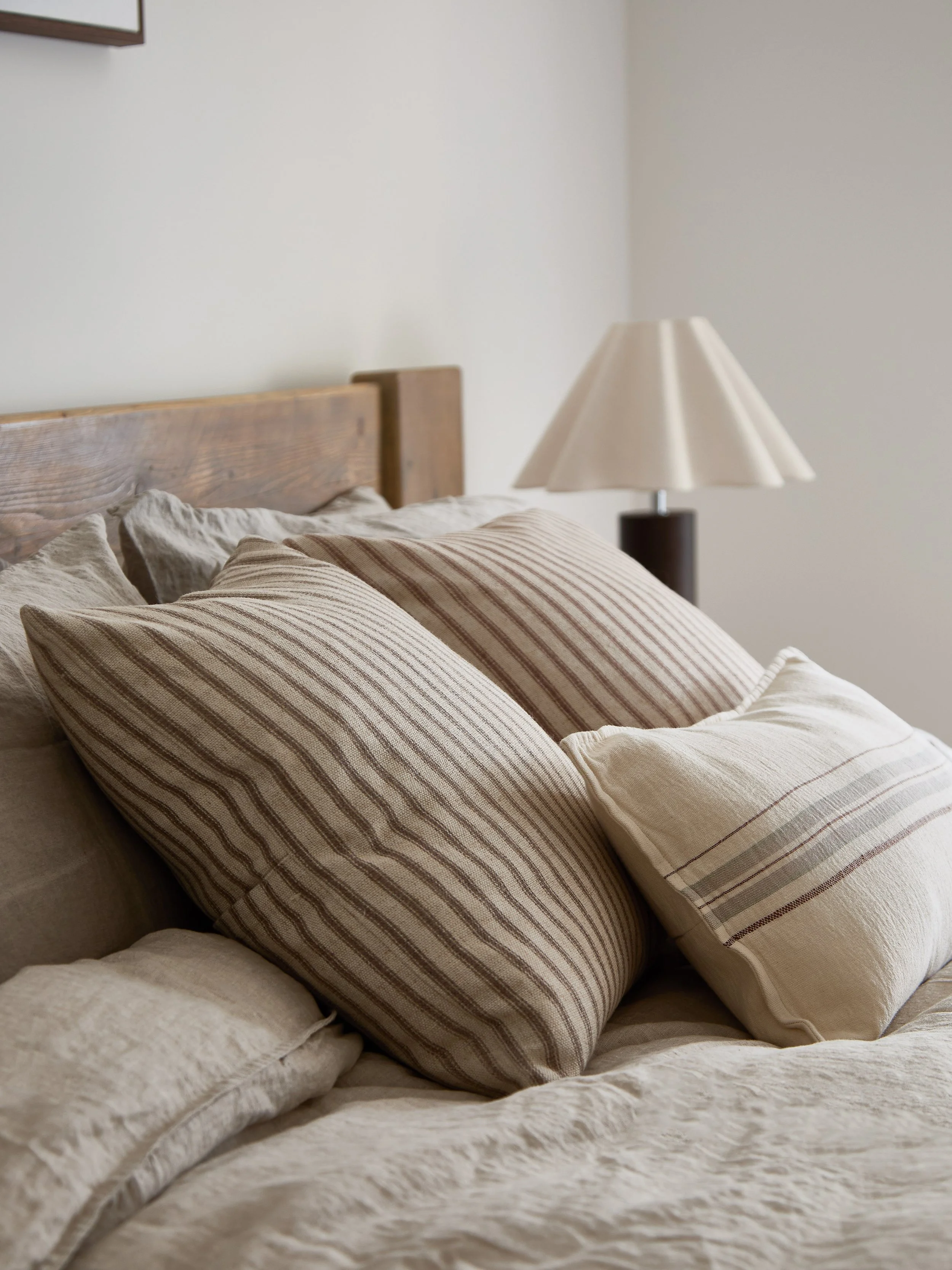 Bedroom 1 - Close-up 1.jpg