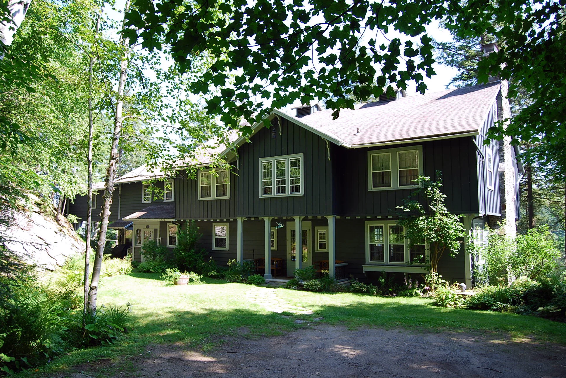 1-lodge-lake-garfield.JPG