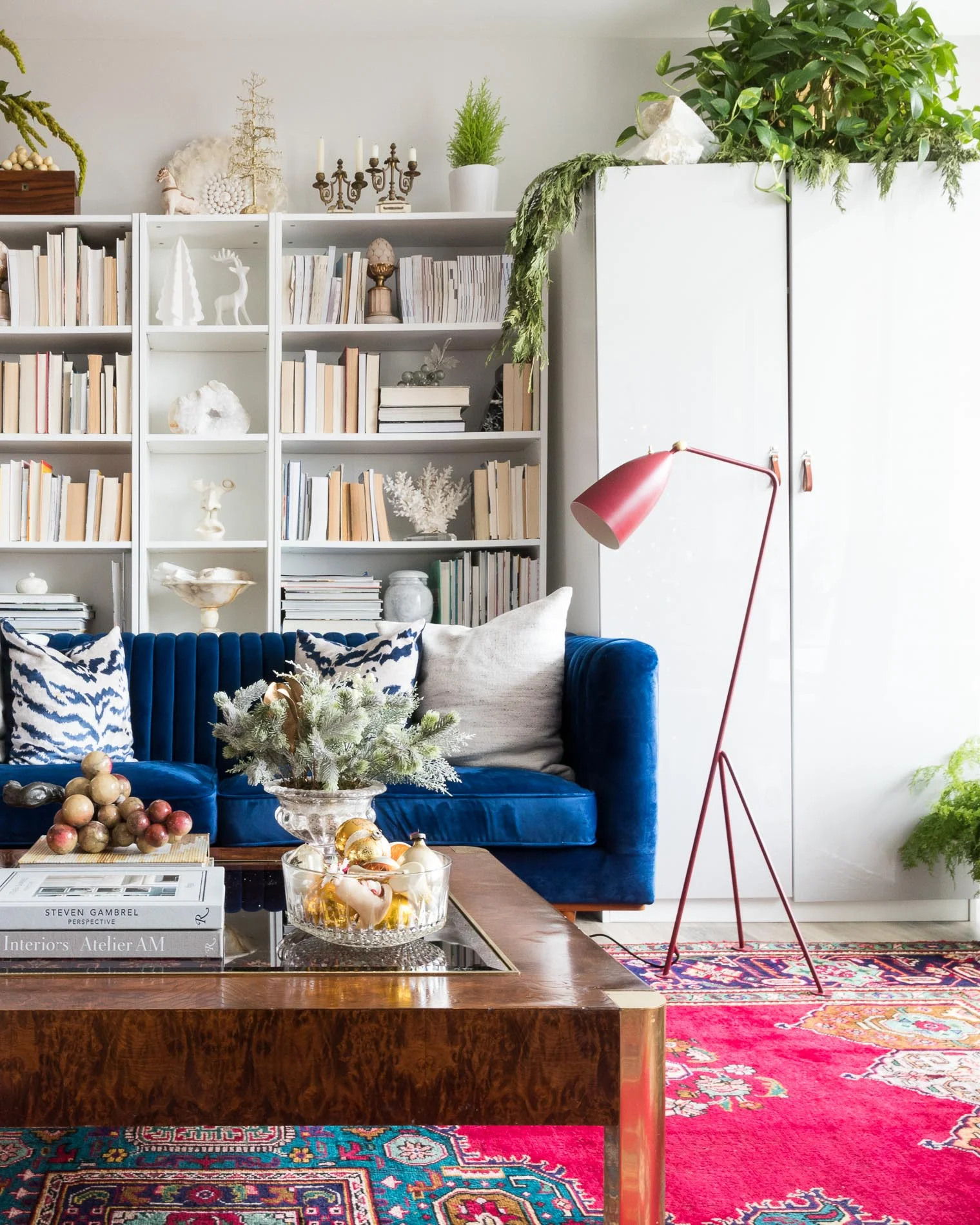 Lake Shore Drive Holiday High Rise Living Room