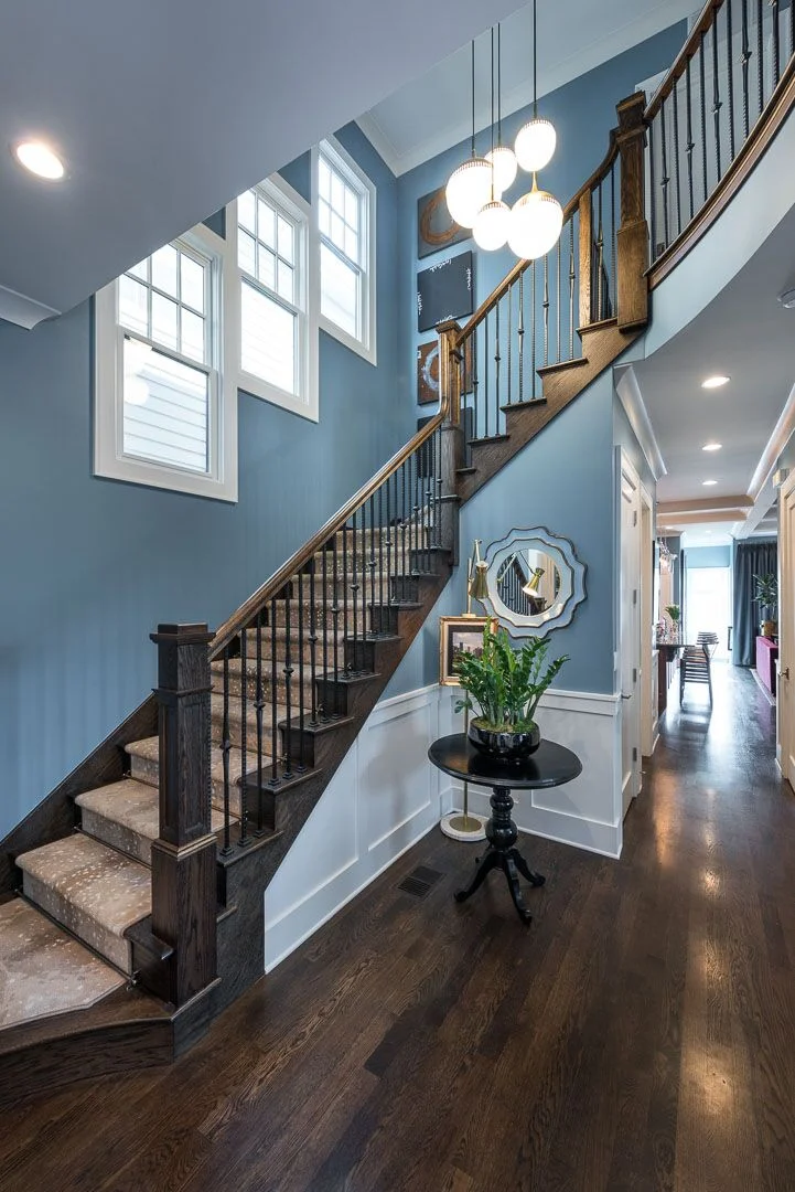 Lakeview Eclectic Stairway