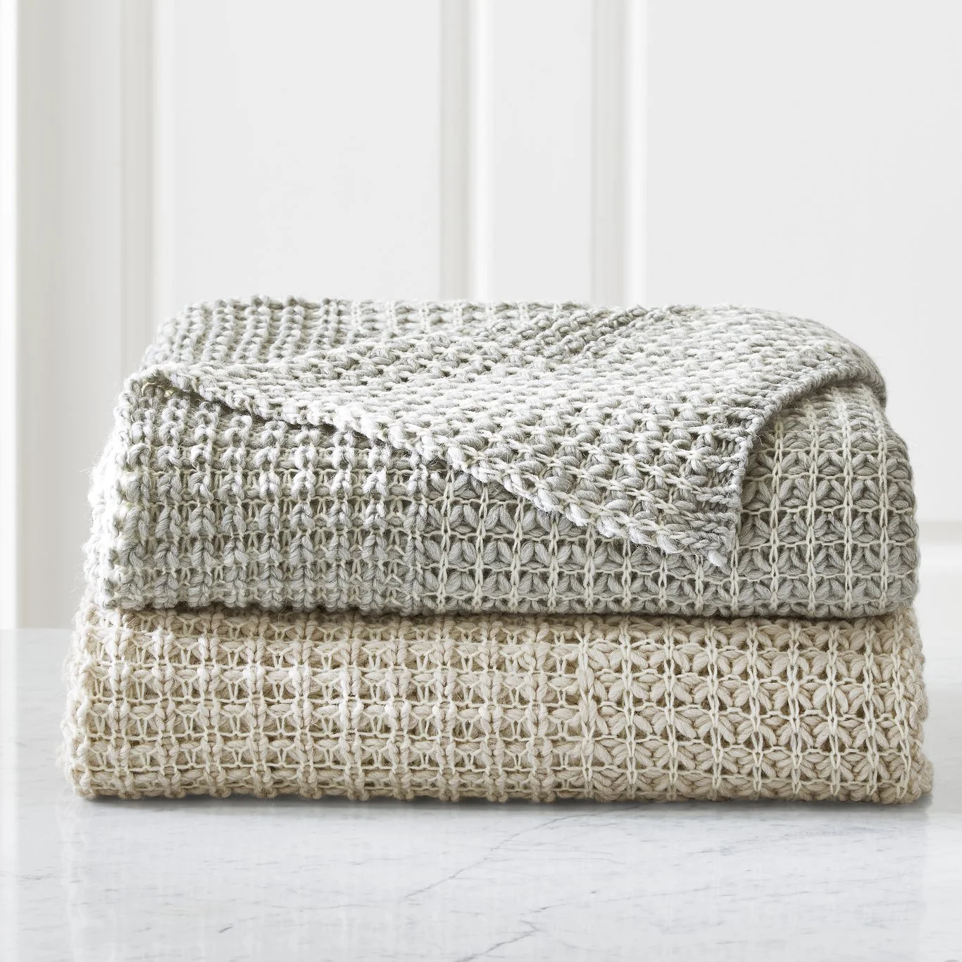 Corvina_Throw_Main_38cd1132-1824-4d89-a6ec-63212aff20a7_1366x.jpg