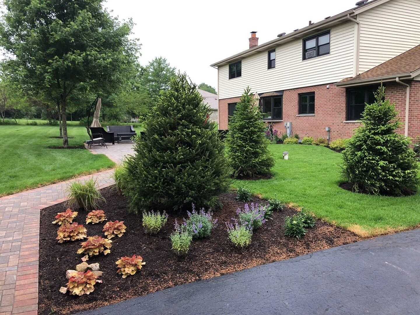 What To Know When Lawn Fertilization and Landscapers Near Me In Homer Glen, IL Suggest Lawn Fertilization