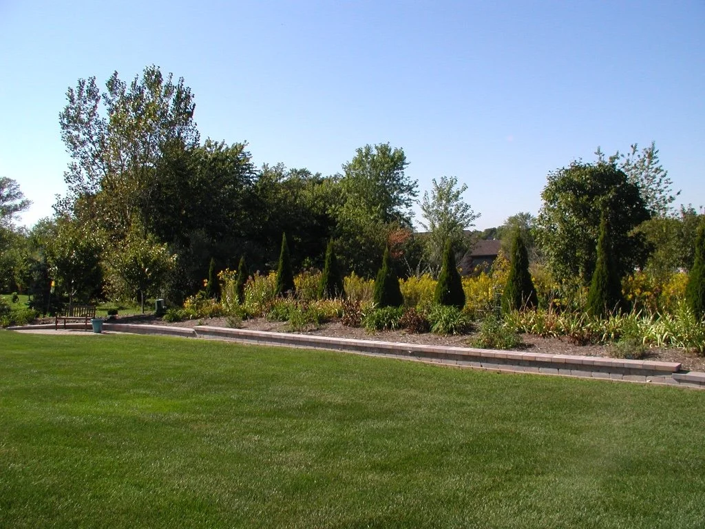 Lush Grass is Only a Call Away. Here Is How Professional Lawn Care Can Make It Happen in Frankfort, IL