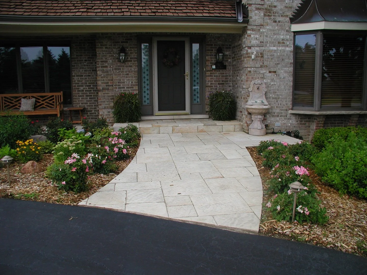 3 Landscape Design Ideas for Creating an Impactful Front Entrance in the Homer Glen and Manhattan, IL Areas