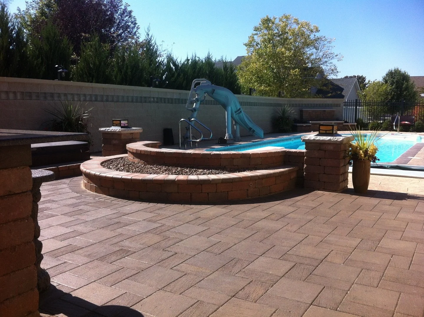 Tips for Finding a Trusted Deck Builder for Your Outdoor Space in the Mokena and St. John, IL Areas