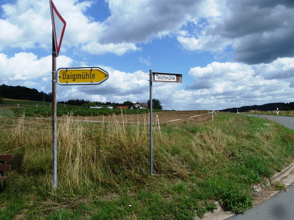 Hinter Wartenfels Richtung Daigmühle/Teichmühle abbiegen