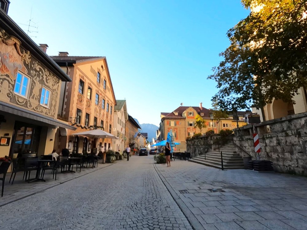 Die Ludwigstraße in Partenkirchen