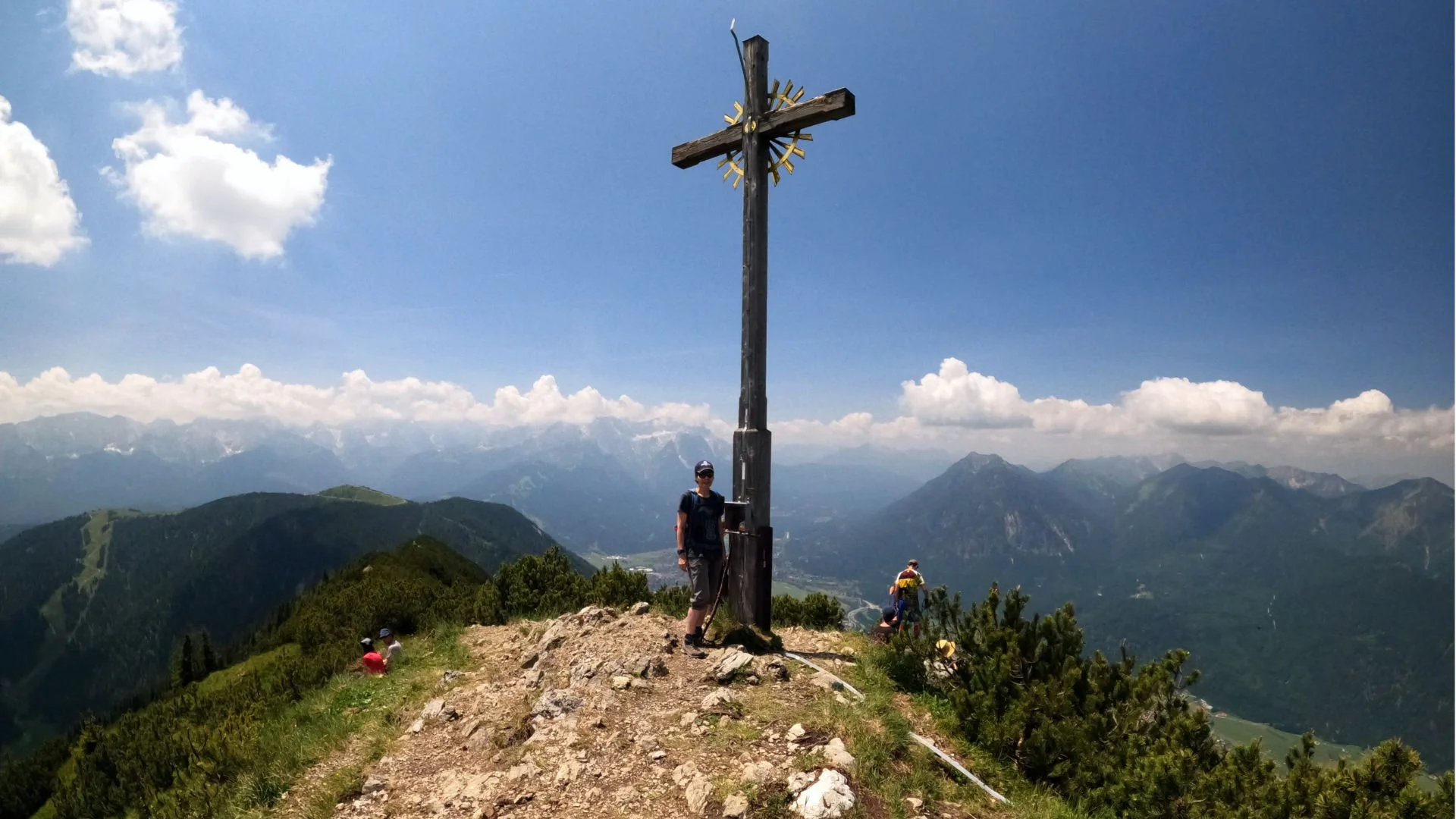 Auf dem Gipfel des Hohen Fricken (1.940 m) im Estergebirge