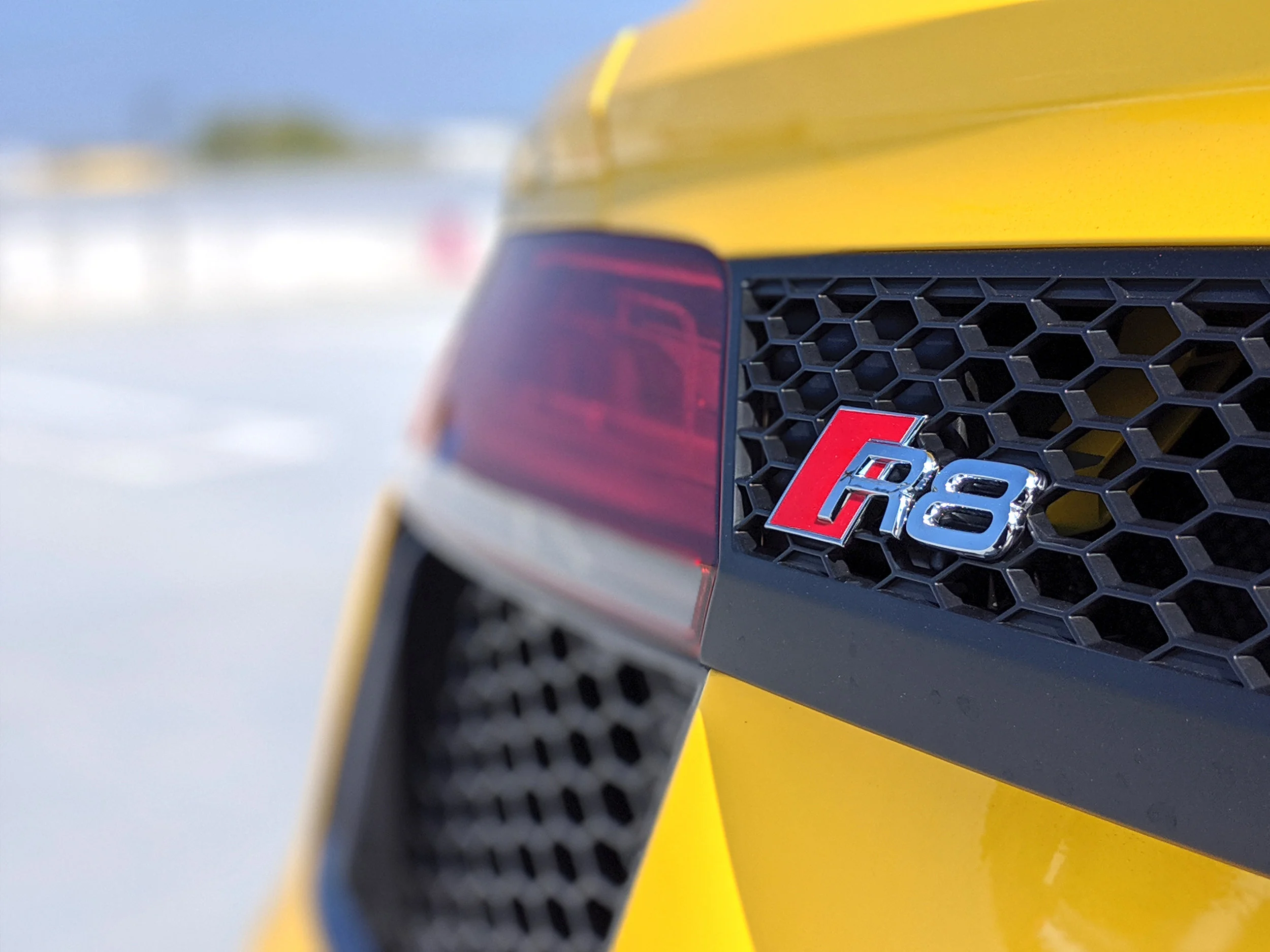 R8.jpg