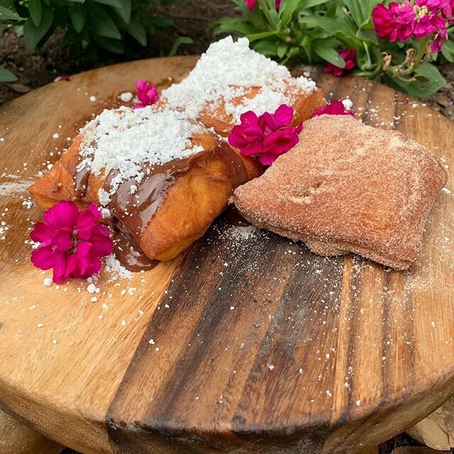 We can&rsquo;t wait to see you @pearlfarmersmarket 10am -2pm today! The rain is waiting till the markets over so GET OUTSIDE! .
.
.
.
.
.
.
.
.
.
#beignets #farmersmarket #nutella #mousse #foodporn #foodiesofinstagram #springiscoming #hazelnut