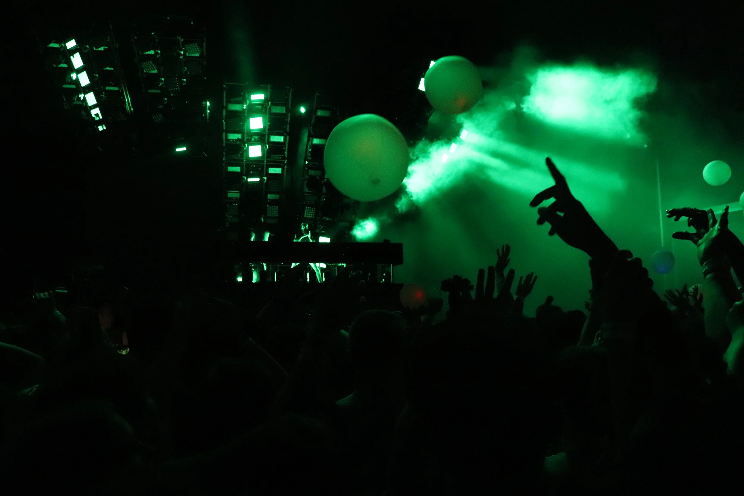 the chainsmokers.