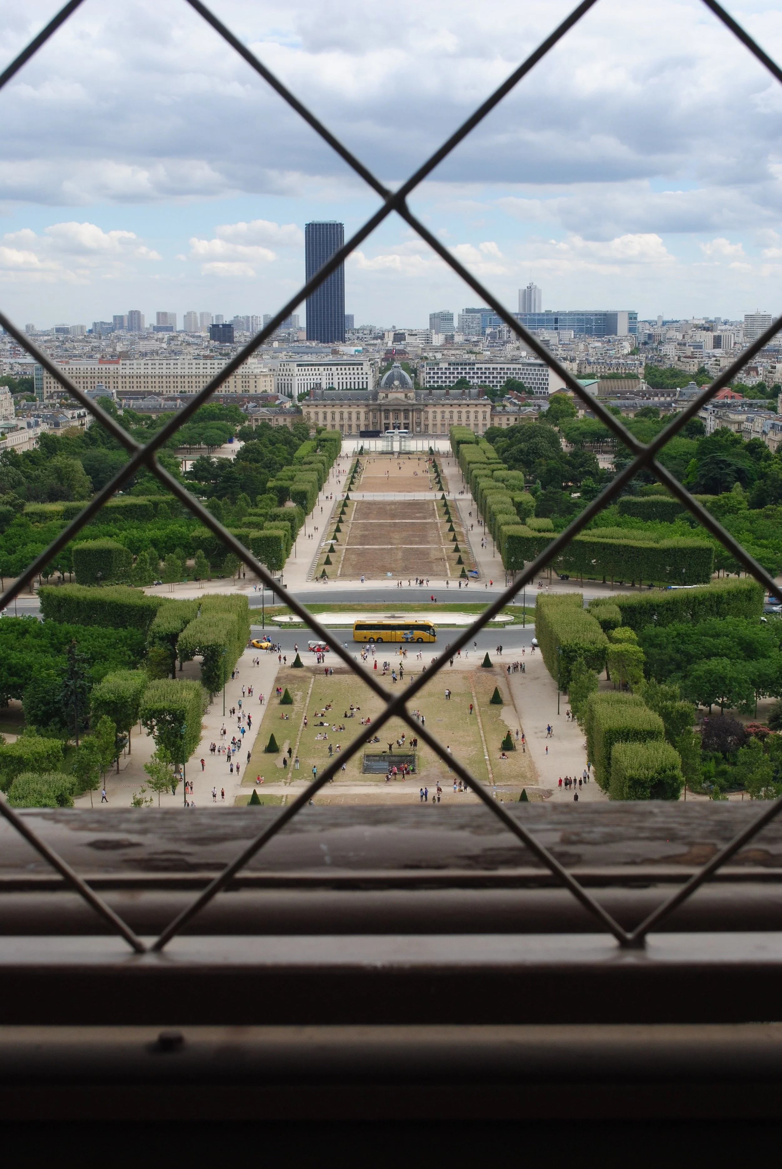 paris.