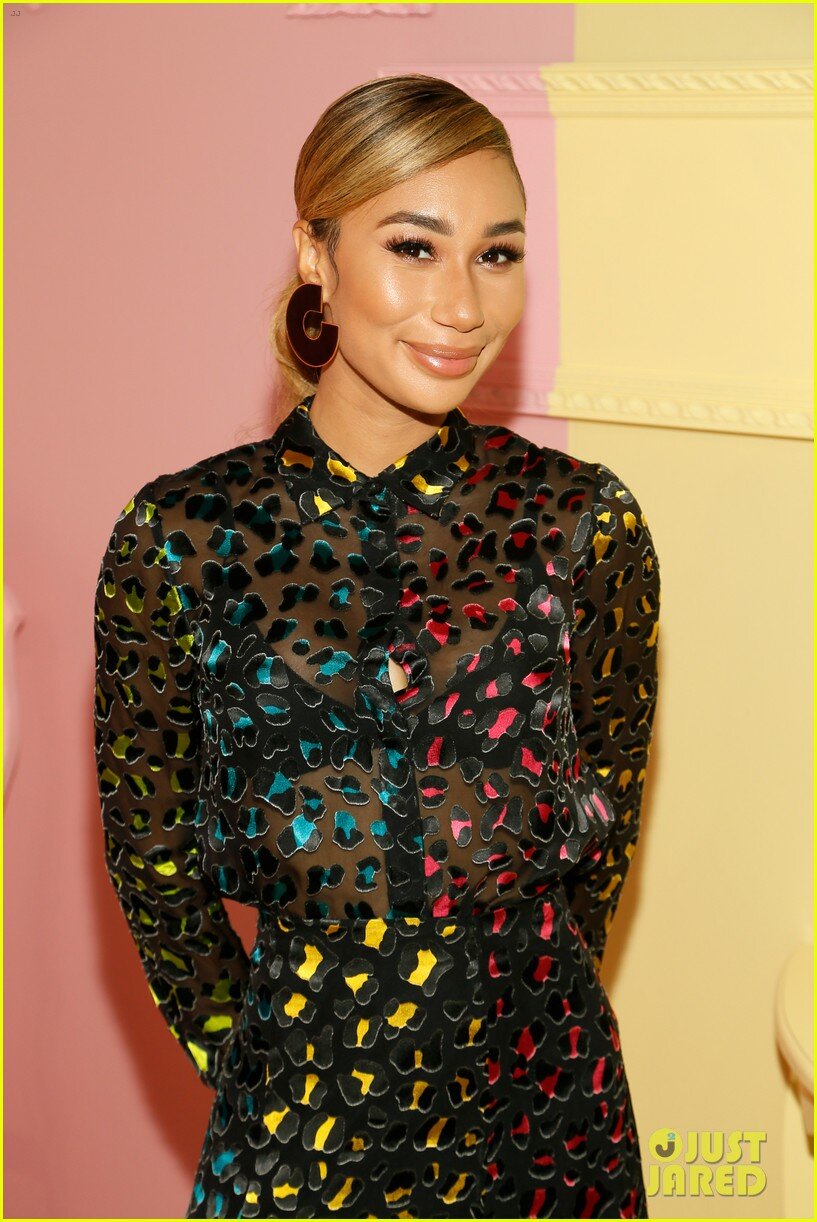 EVAGUTOWSKI-JustJared.jpg