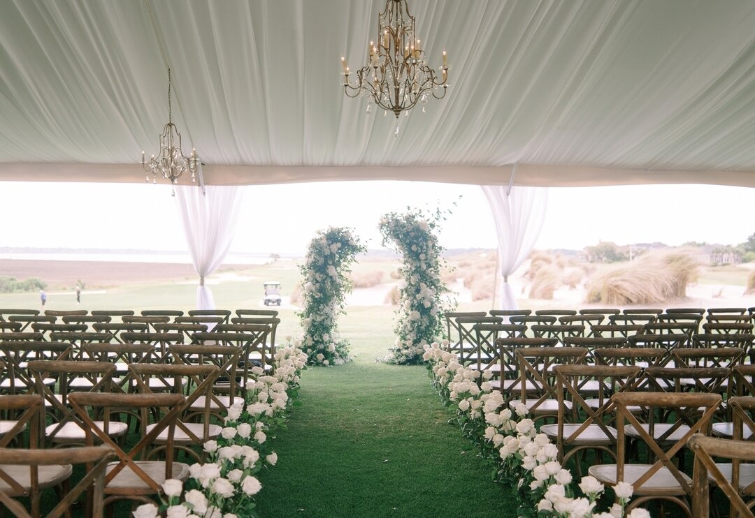 Congrats to all the couples tying the knot this weekend! 👰&zwj;♀️🤵&zwj;♂️💒💍
.
.
.
#weddingceremony #ceremonyaltar #ceremonybackdrop #floraldesign #rainplan #tentedceremony #tentliner #polecovers #champagnevalance #ceremonychairs #ceremonyfloral #