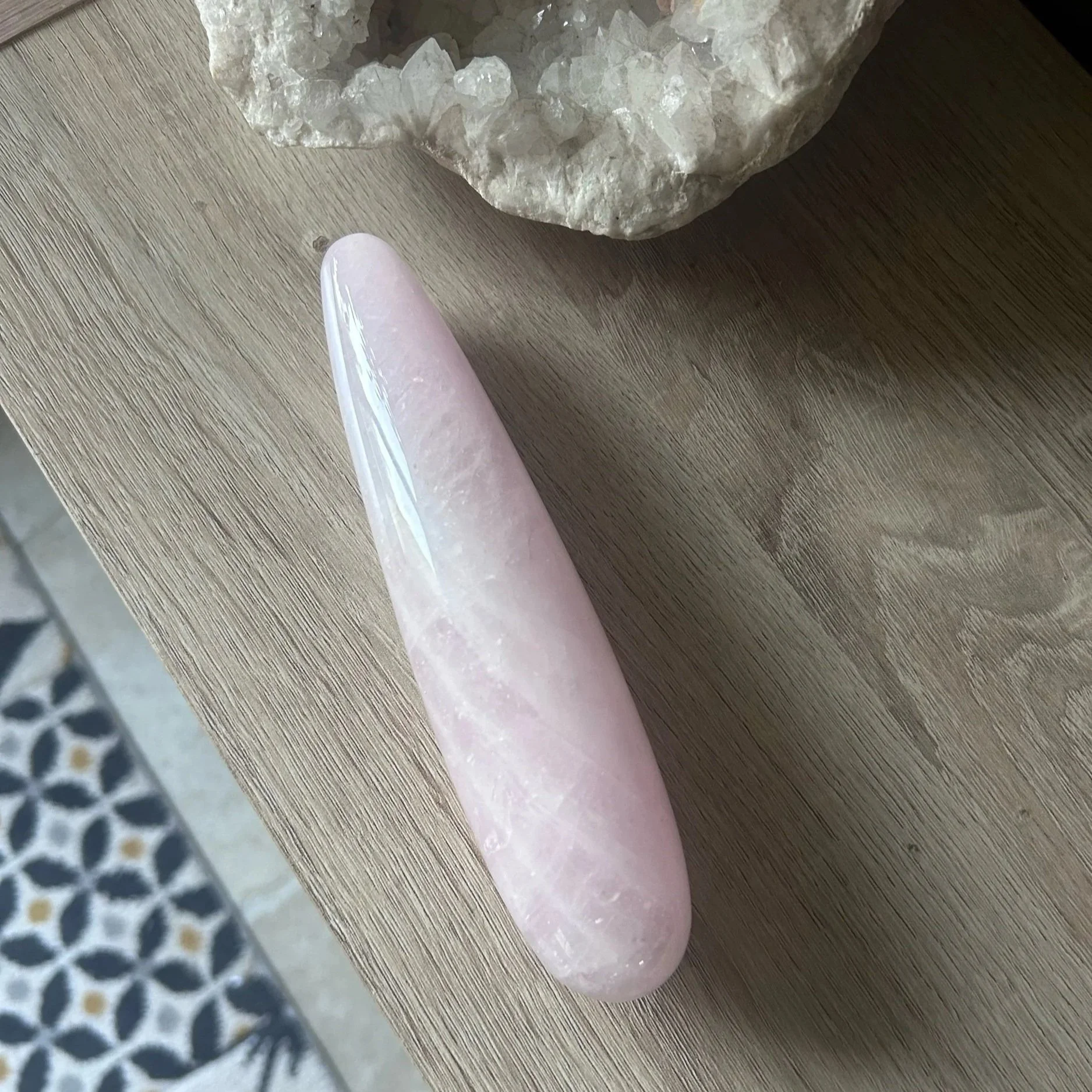 LA ROSA - Yoni Wand en Quartz Rose