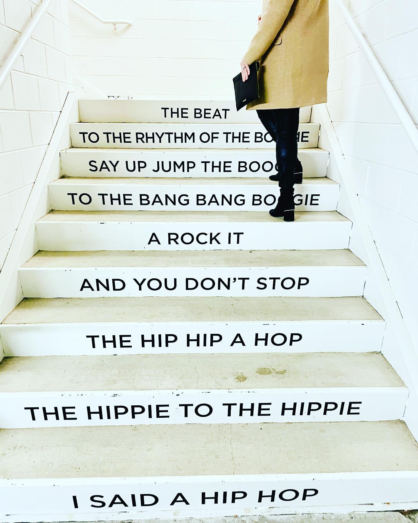 Friday Feels // Thinking about a phrase I would add to my stairs from the kitchen to the mudroom. Make it unexpectedly fun while hauling trash etc up and down. 
Got a good one? 🧐 
Even sticker letters could work! Hope I wont need that coat much long